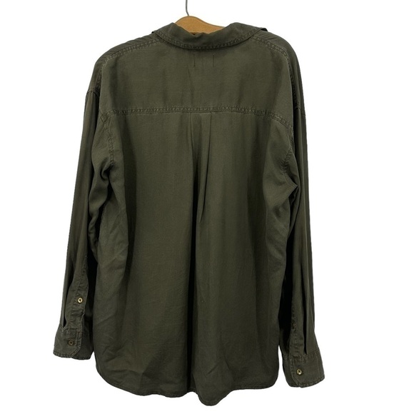 Wilfred Free Aritzia Long Sleeve Army Green Shirt with Flap Pockets Size 2 - Picture 3 of 6